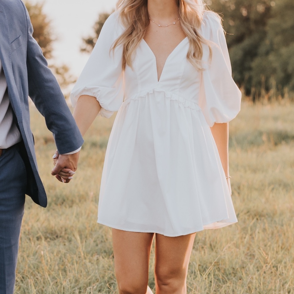 Selfie Leslie low back long sleeve dress